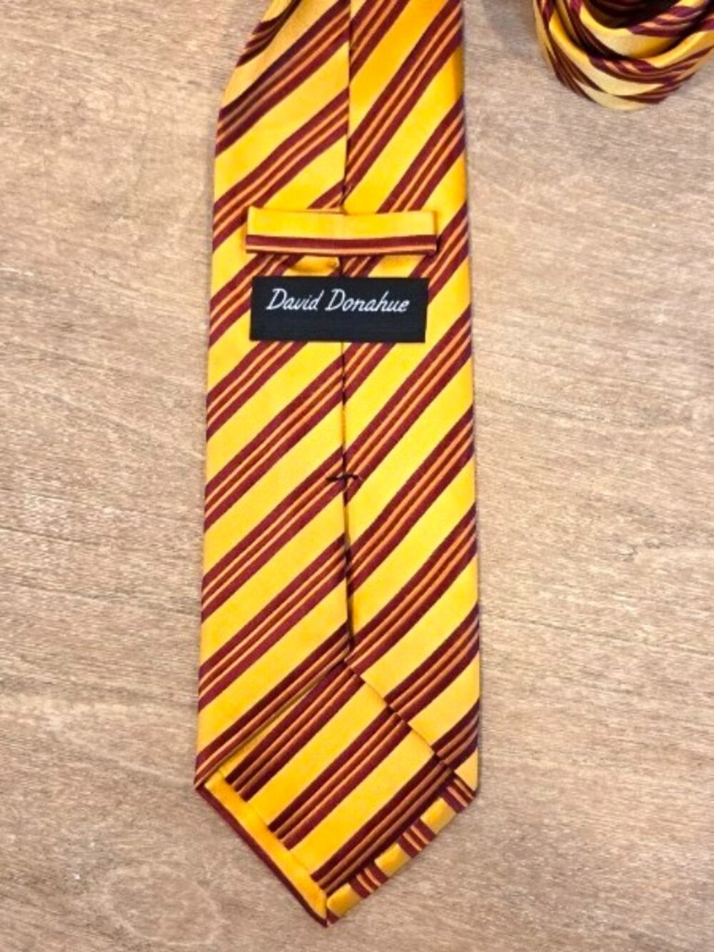 David Donahue Men's Classic Burgundy and Gold Repp Striped Cotton/Silk Neck-Tie